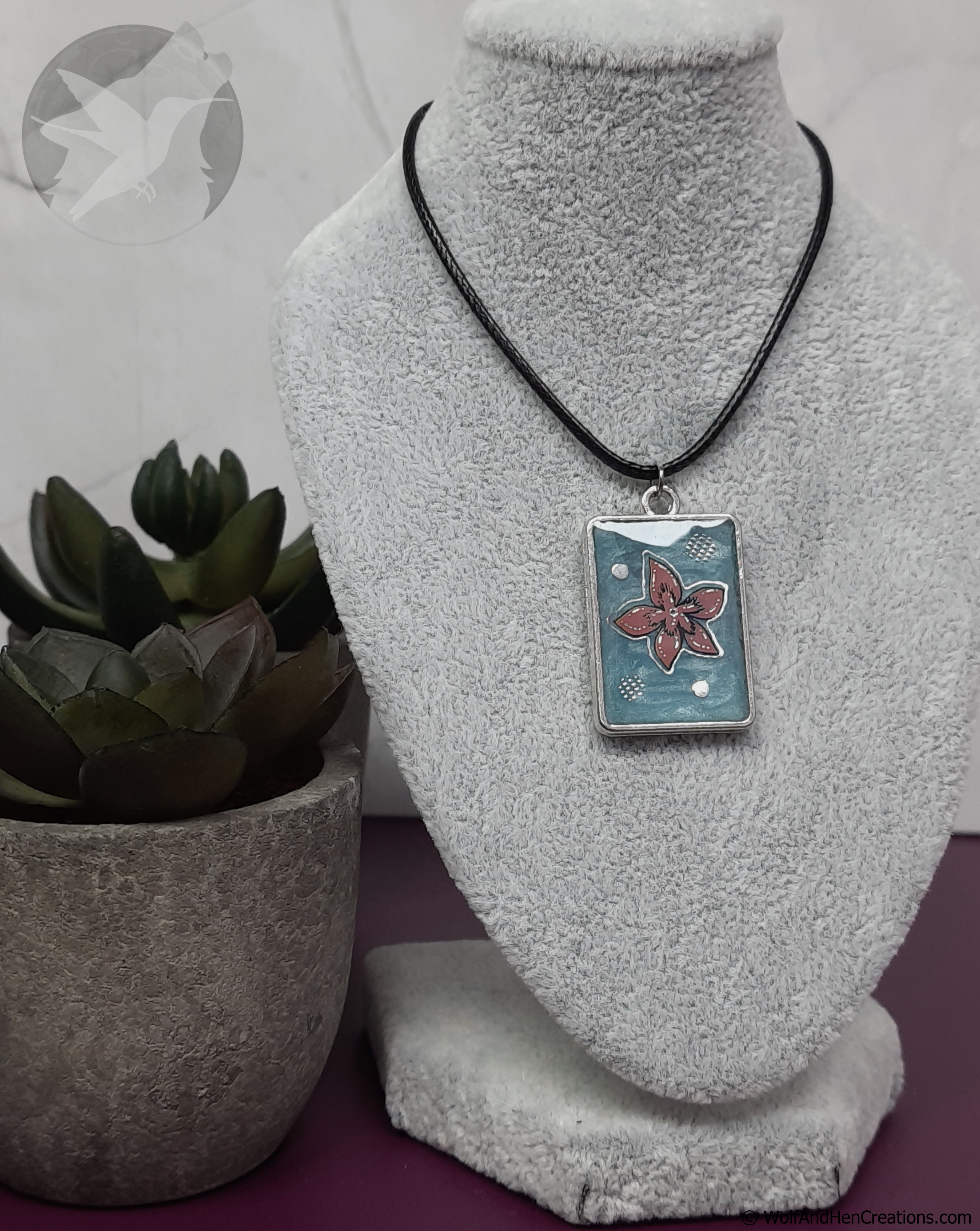 Retro Flowers Pendants