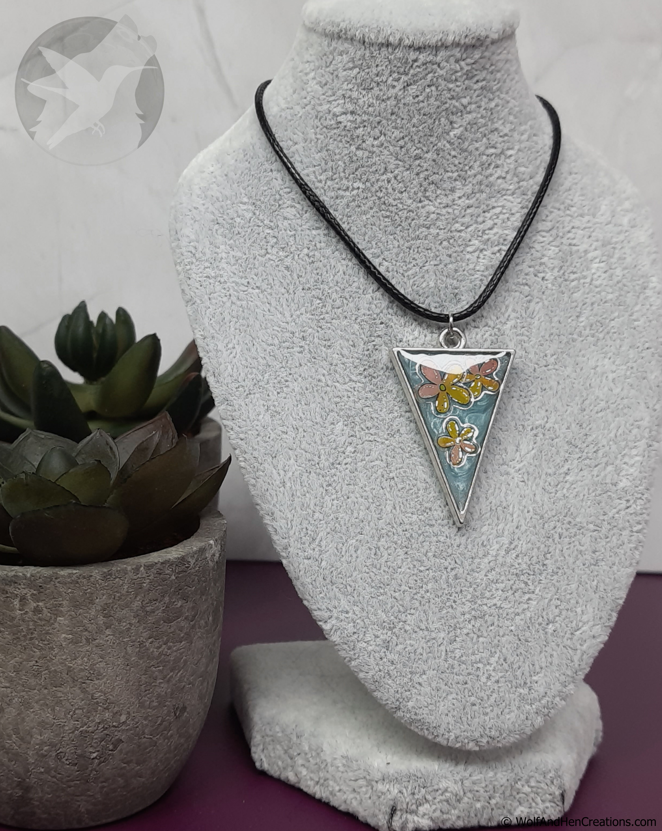 Retro Flowers Pendants